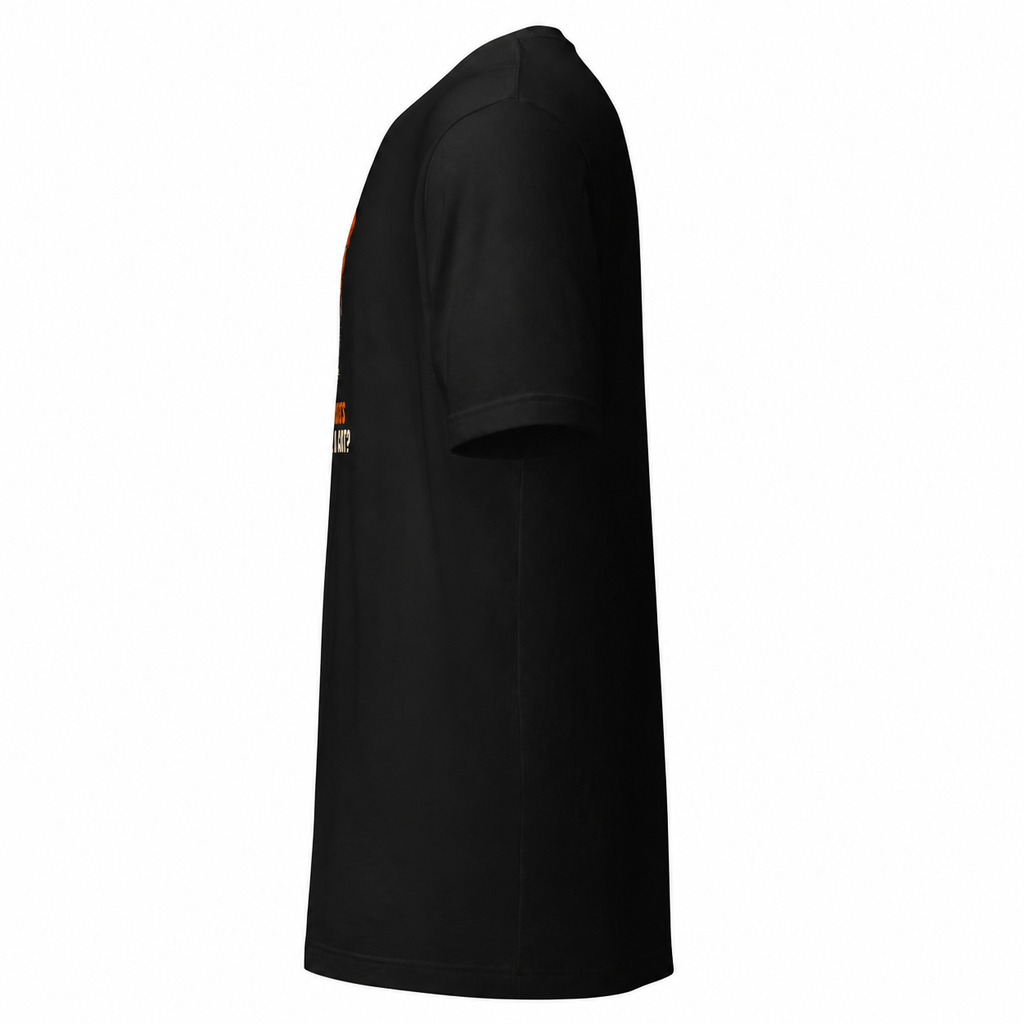 Plain sleeves — Left side of the black tee